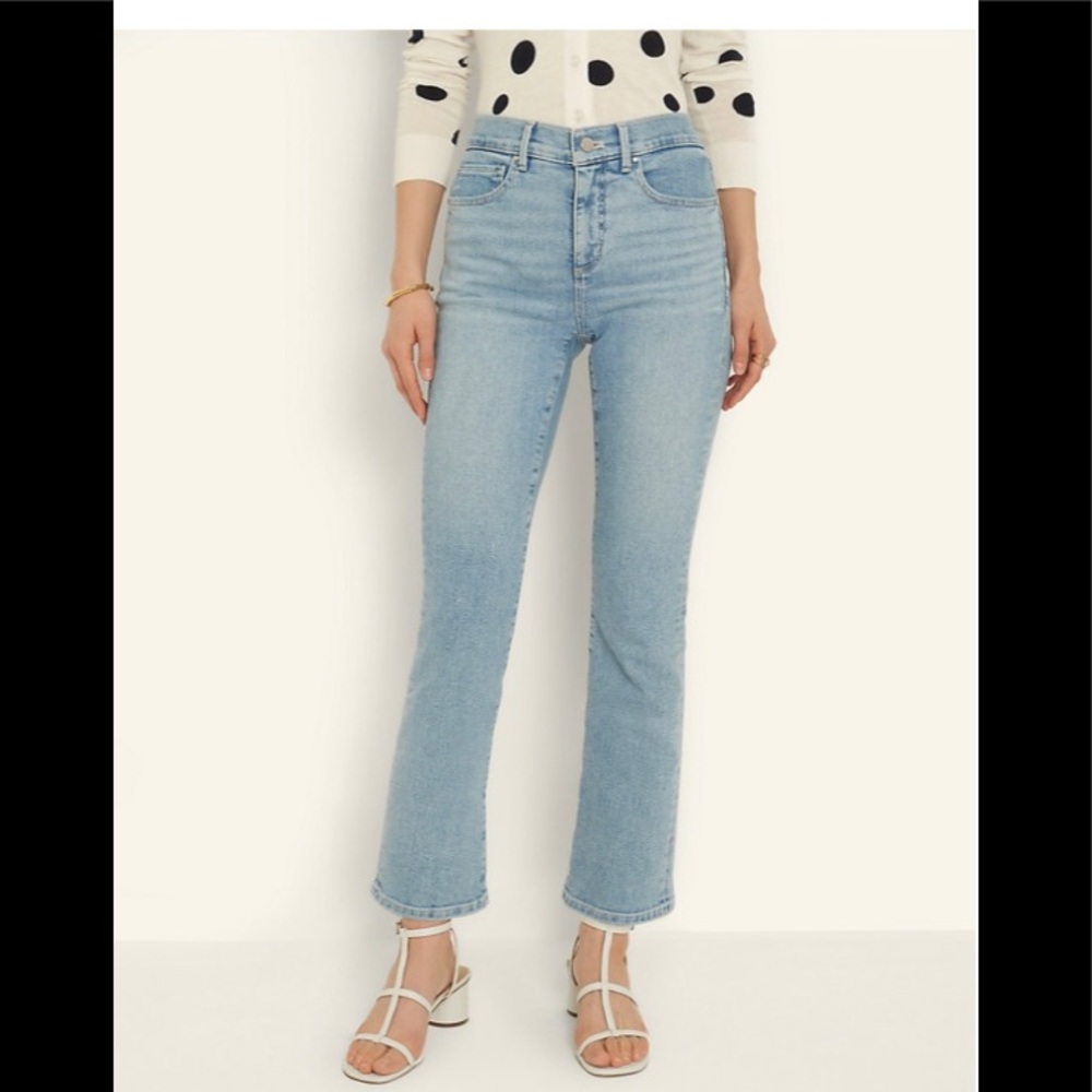 NWOT Ann Taylor Kick Crop Jeans